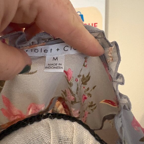Violet + Claire Floral Blouse – Long Sleeve, Size Medium, Gray - Picture 3 of 3